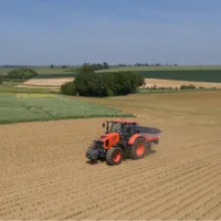 🏅 Lauréat Sommet d’Or 2025 – Kubota TIM : quand l’outil pilote le tracteur 🚜