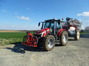 TM 2 : SOLUTION DE TRANSPORT DE VÉLOS, MOTOS ET QUADS SUR LES TRACTEURS