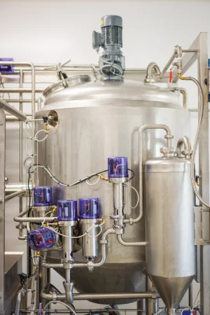 A Micro-laiterie : Fabrication de yaourts brassés fermiers sans poudre